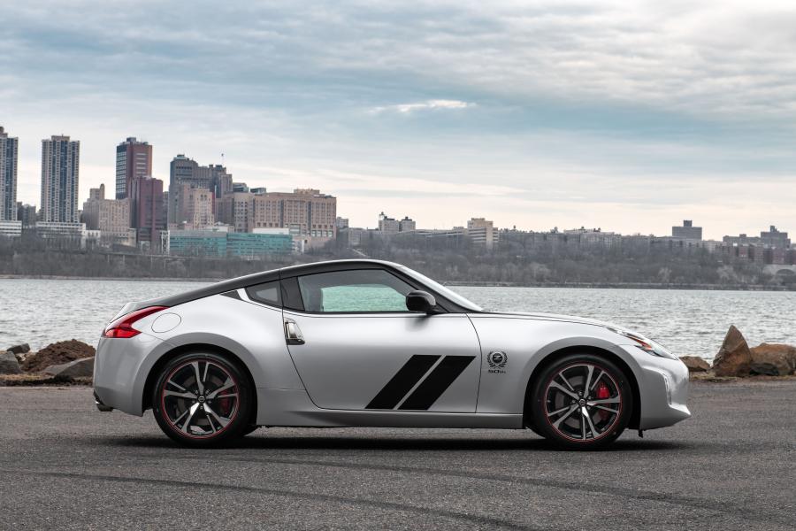  Nissan 370Z 50th Anniversary (Z34) 2019 года  (NA) (фото 15 из 29)